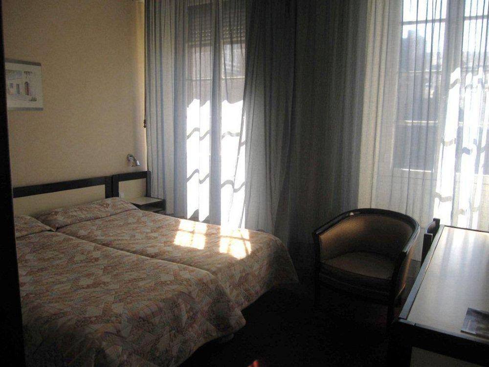 Hotel Des 3 Marchands Нант Екстер'єр фото