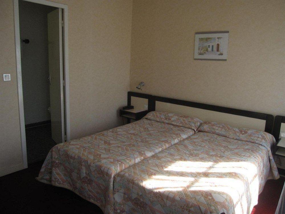 Hotel Des 3 Marchands Нант Екстер'єр фото