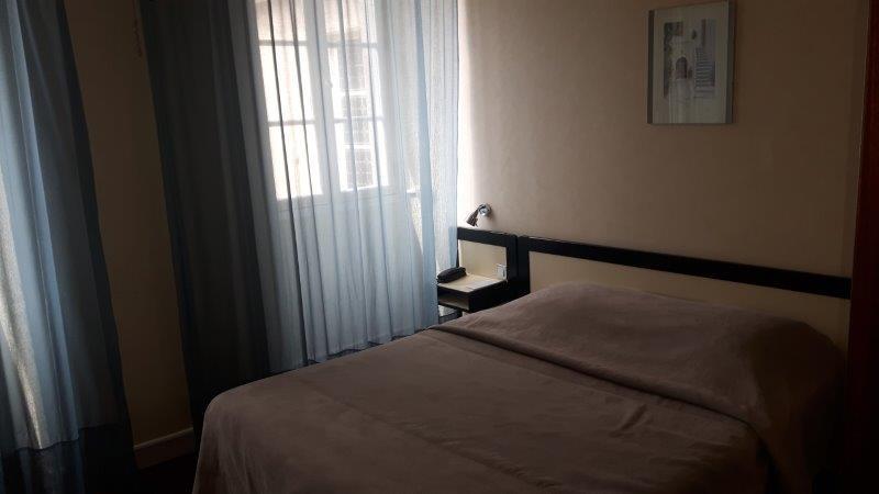 Hotel Des 3 Marchands Нант Екстер'єр фото
