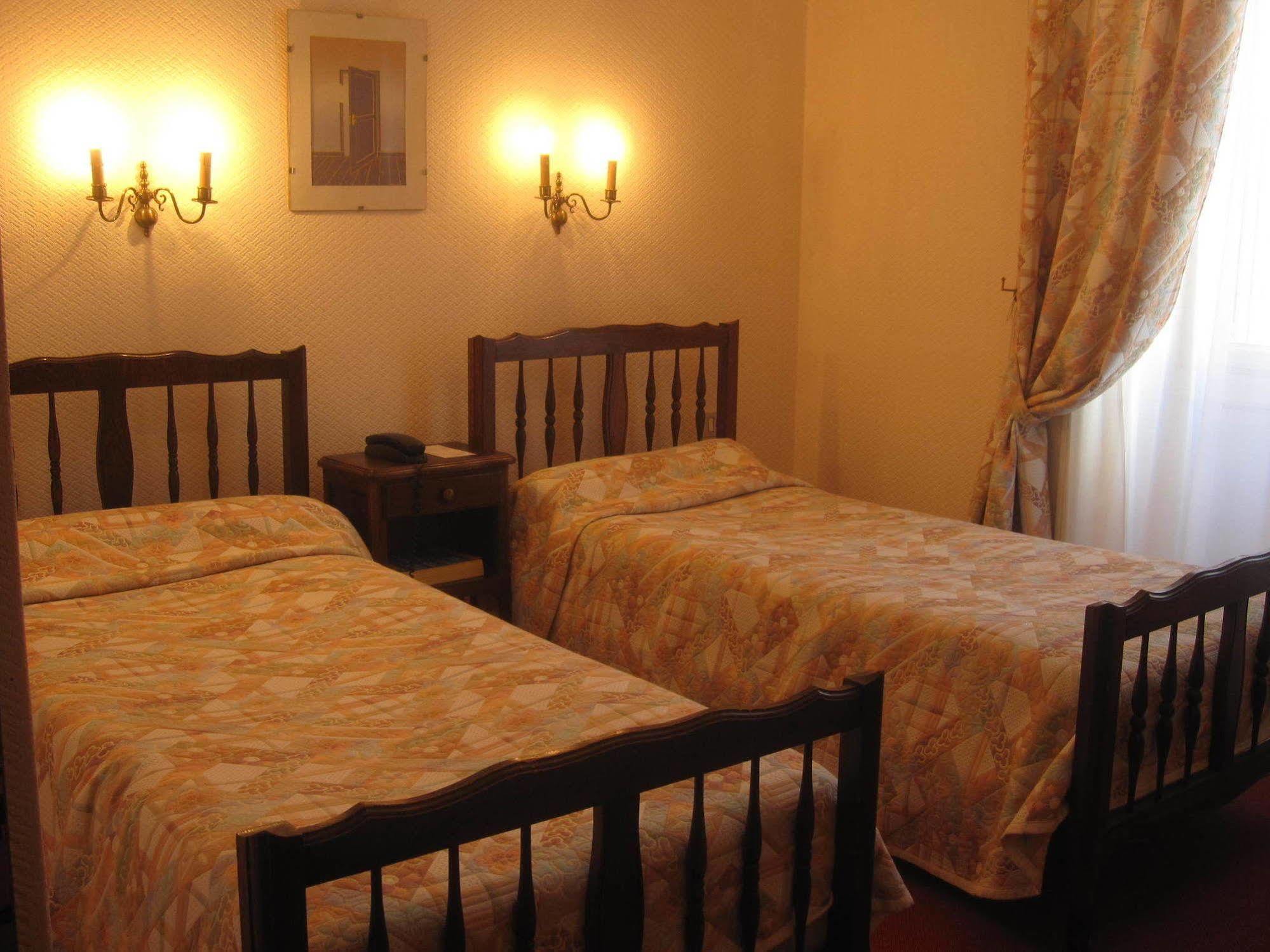 Hotel Des 3 Marchands Нант Екстер'єр фото